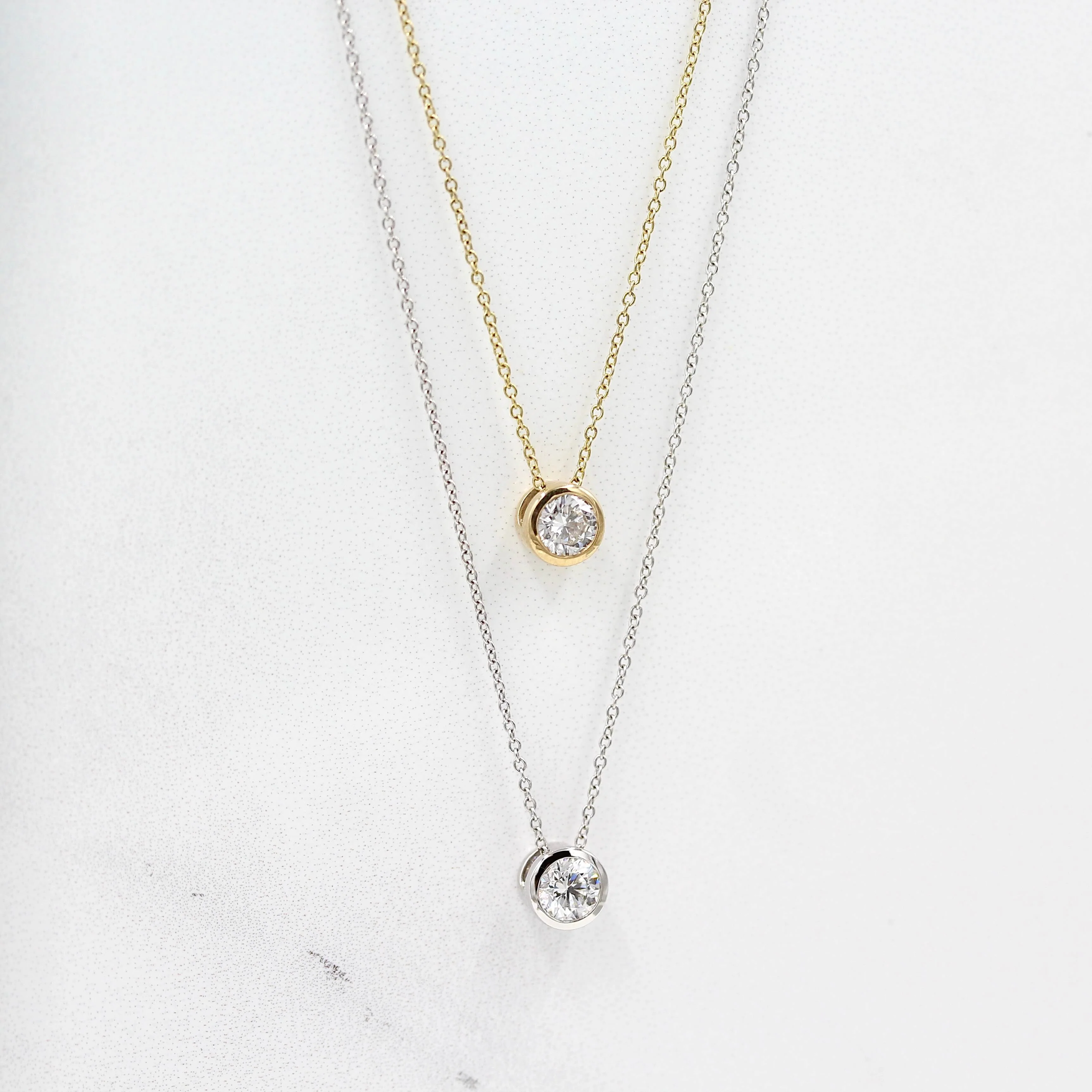 The 0.5ct Diamond Bezel Necklace in Yellow Gold - Image 6