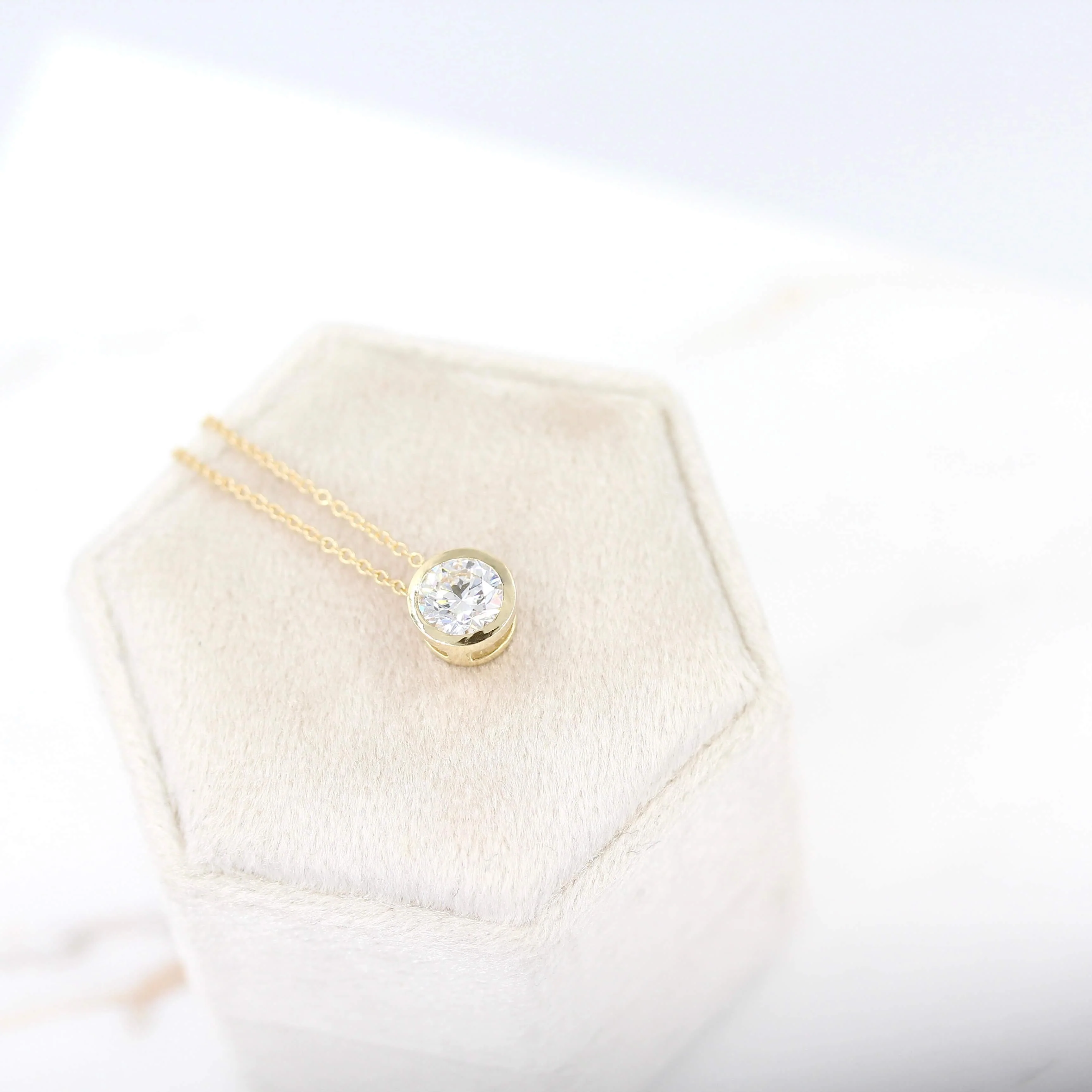 The 1ct Diamond Bezel Necklace in Yellow Gold - Image 6
