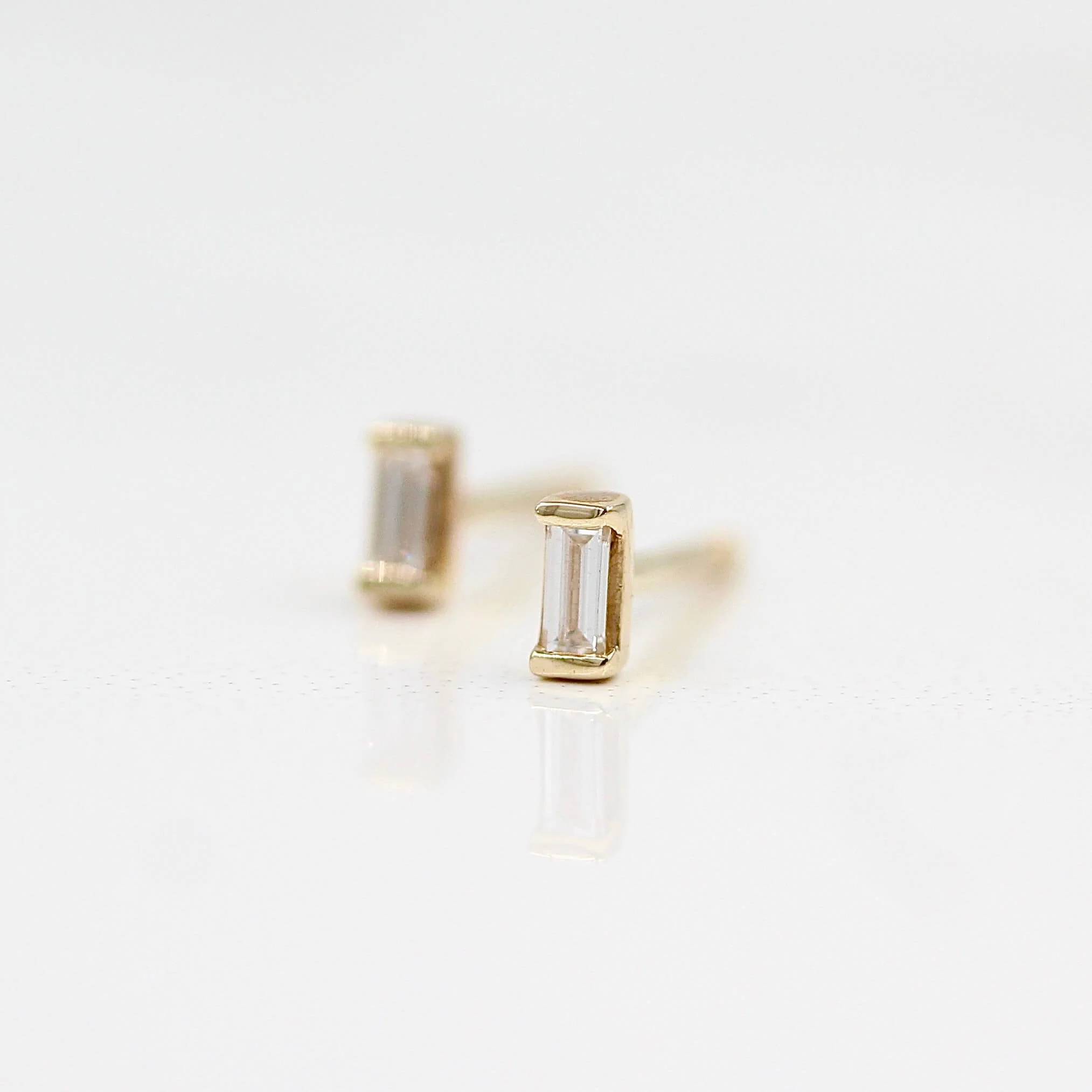 The Baguette Earrings in Yellow Gold