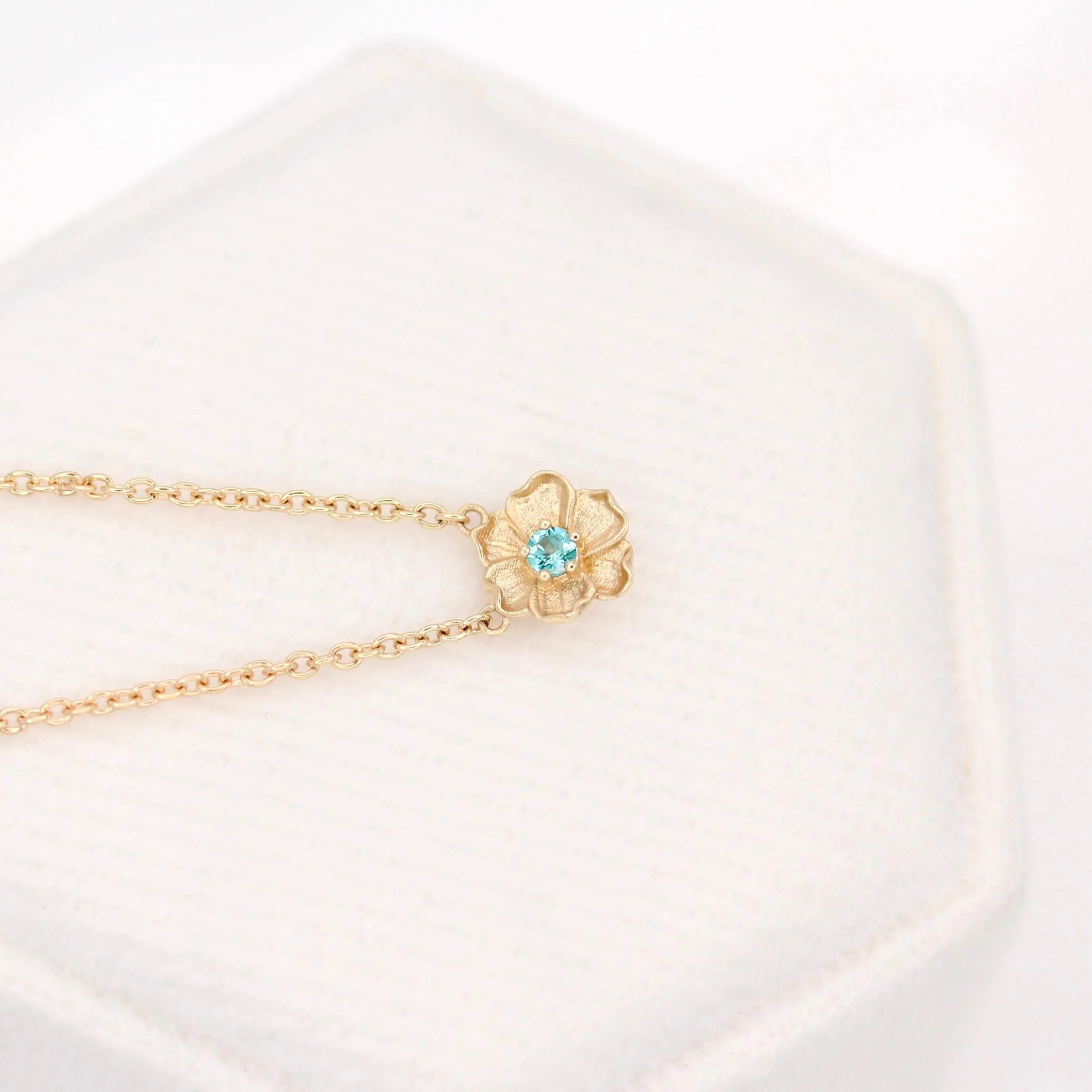 The August Poppy Birthstone Necklace with Chrysoberyl in Yellow Gold - Image 5
