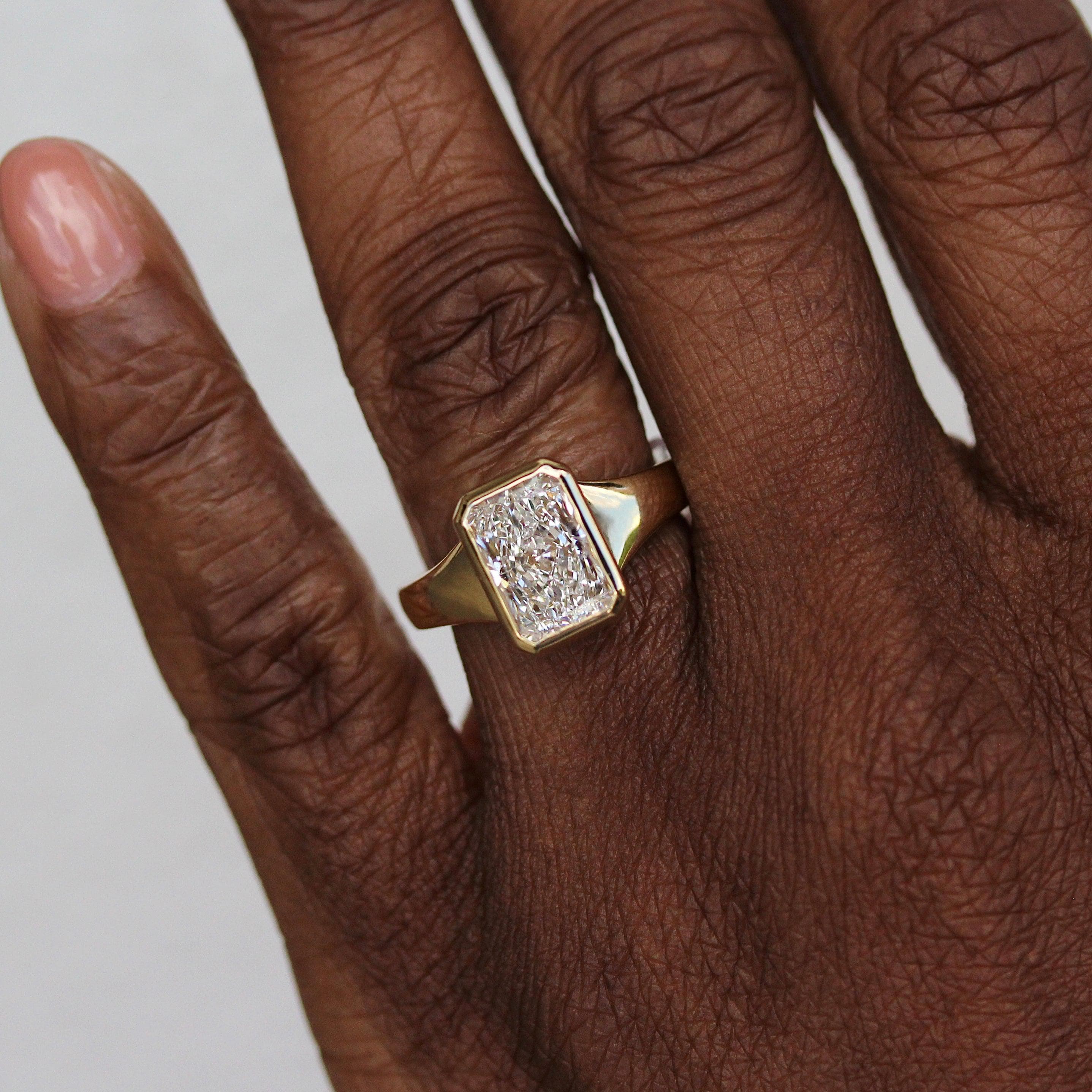 The Billie Ring (Radiant) in Yellow Gold with 2.03ct Lab-Grown Diamond - Image 10