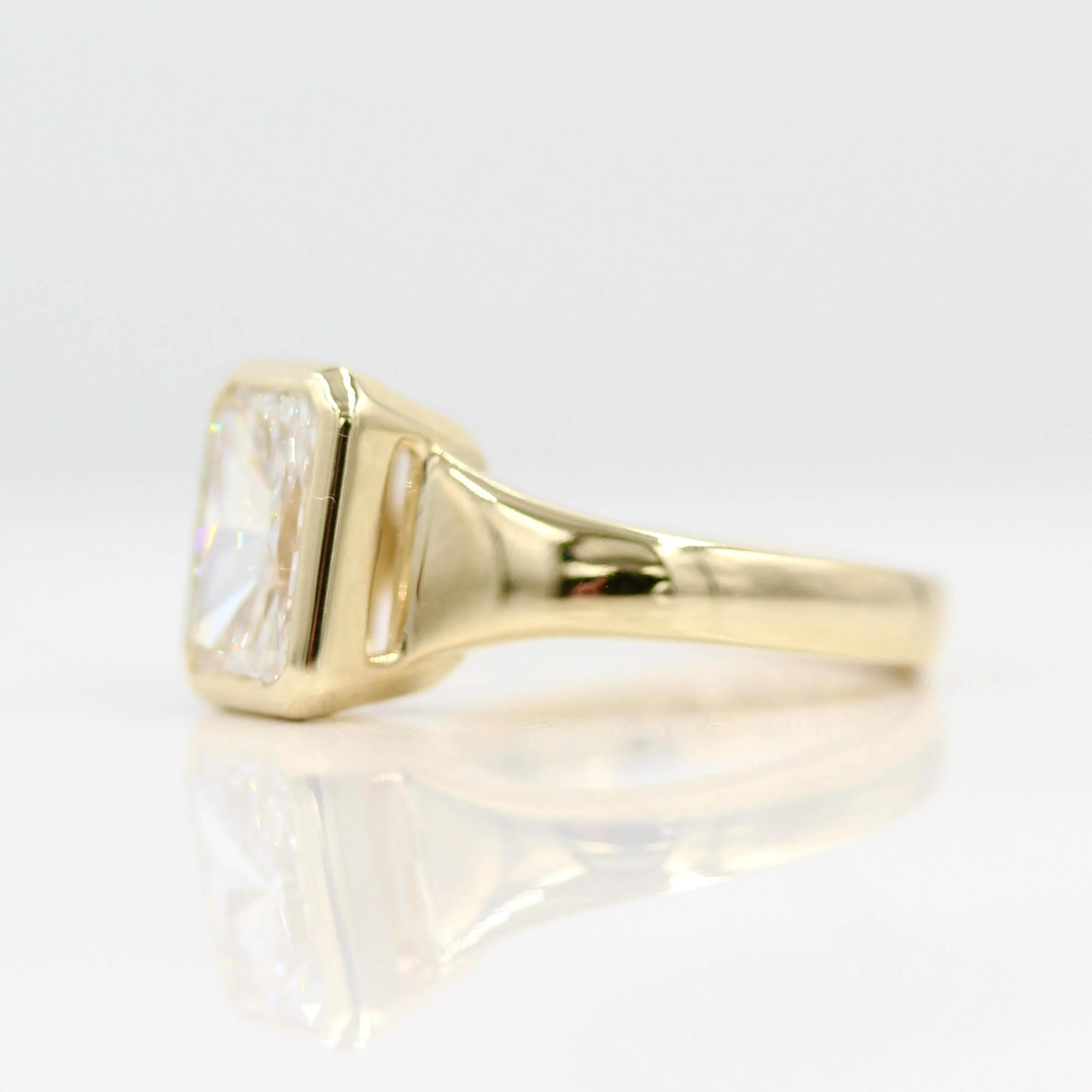 The Billie Ring (Radiant) in Yellow Gold with 2.03ct Lab-Grown Diamond - Image 6