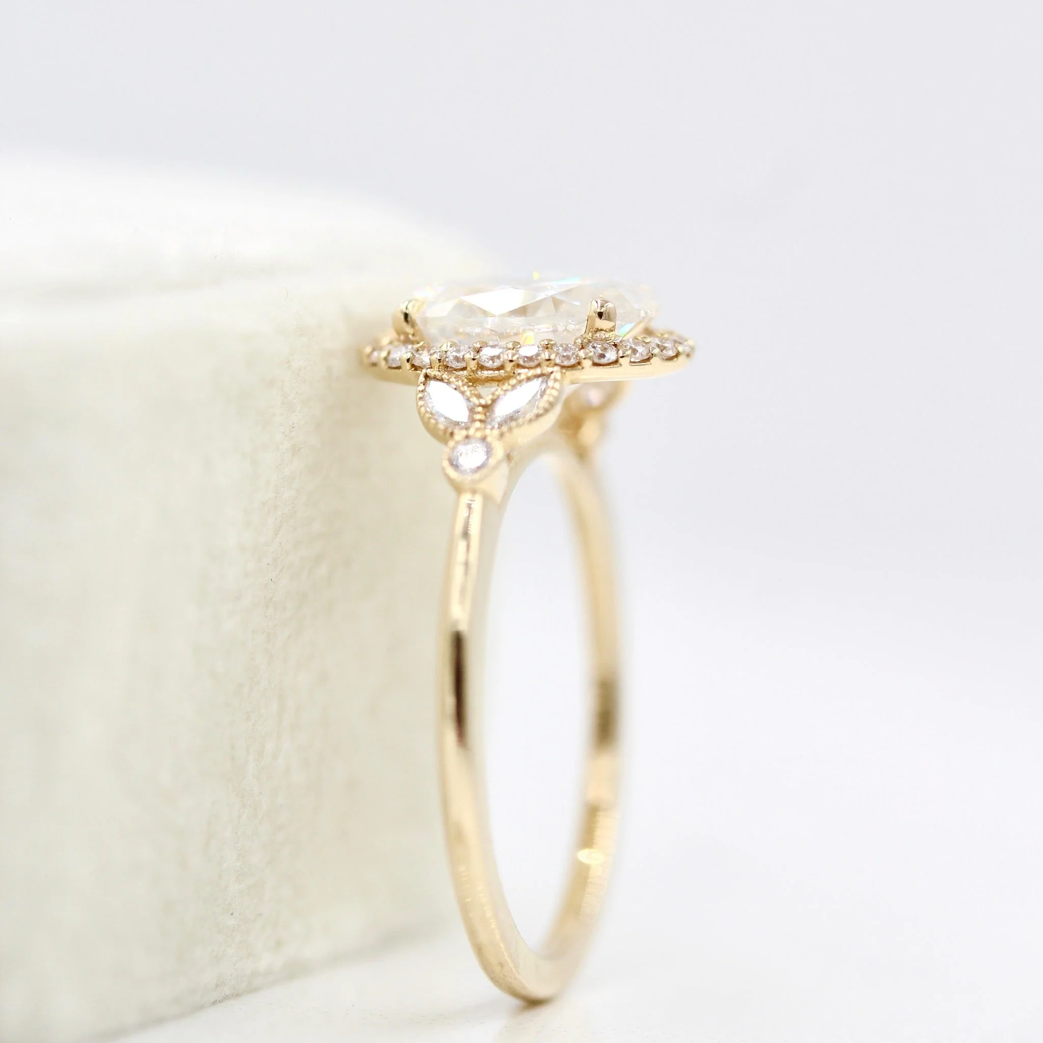 The Cate Ring (Oval) in Yellow Gold with 2ct Moissanite - Image 5