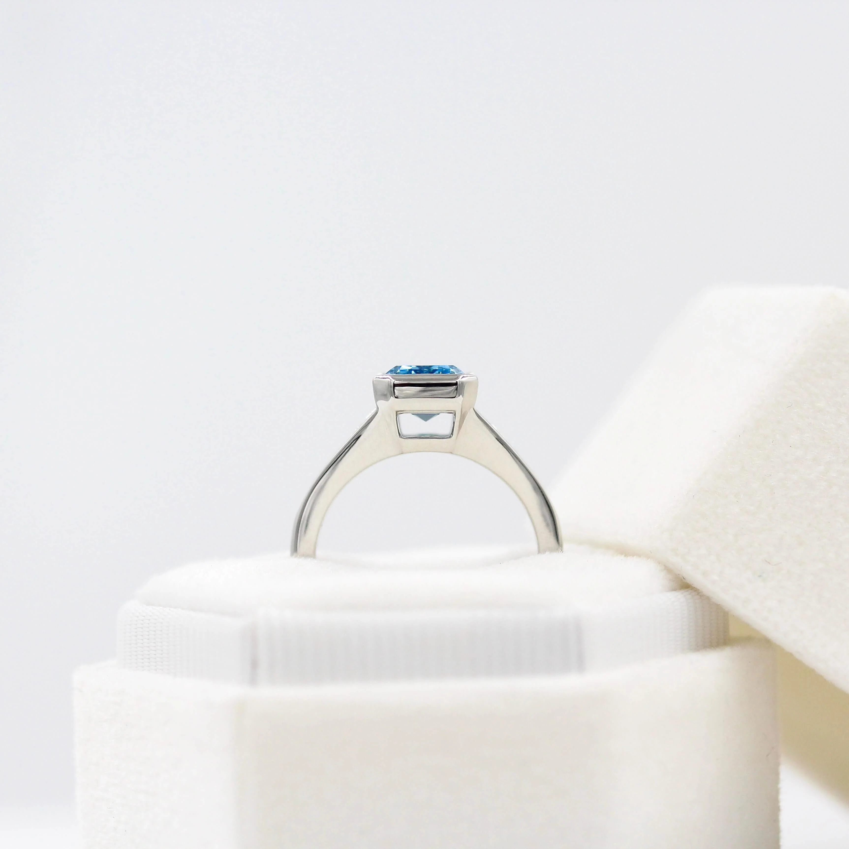 The Daphne Ring in Platinum with 3.11ct Blue Lab-Grown Diamond - Image 4