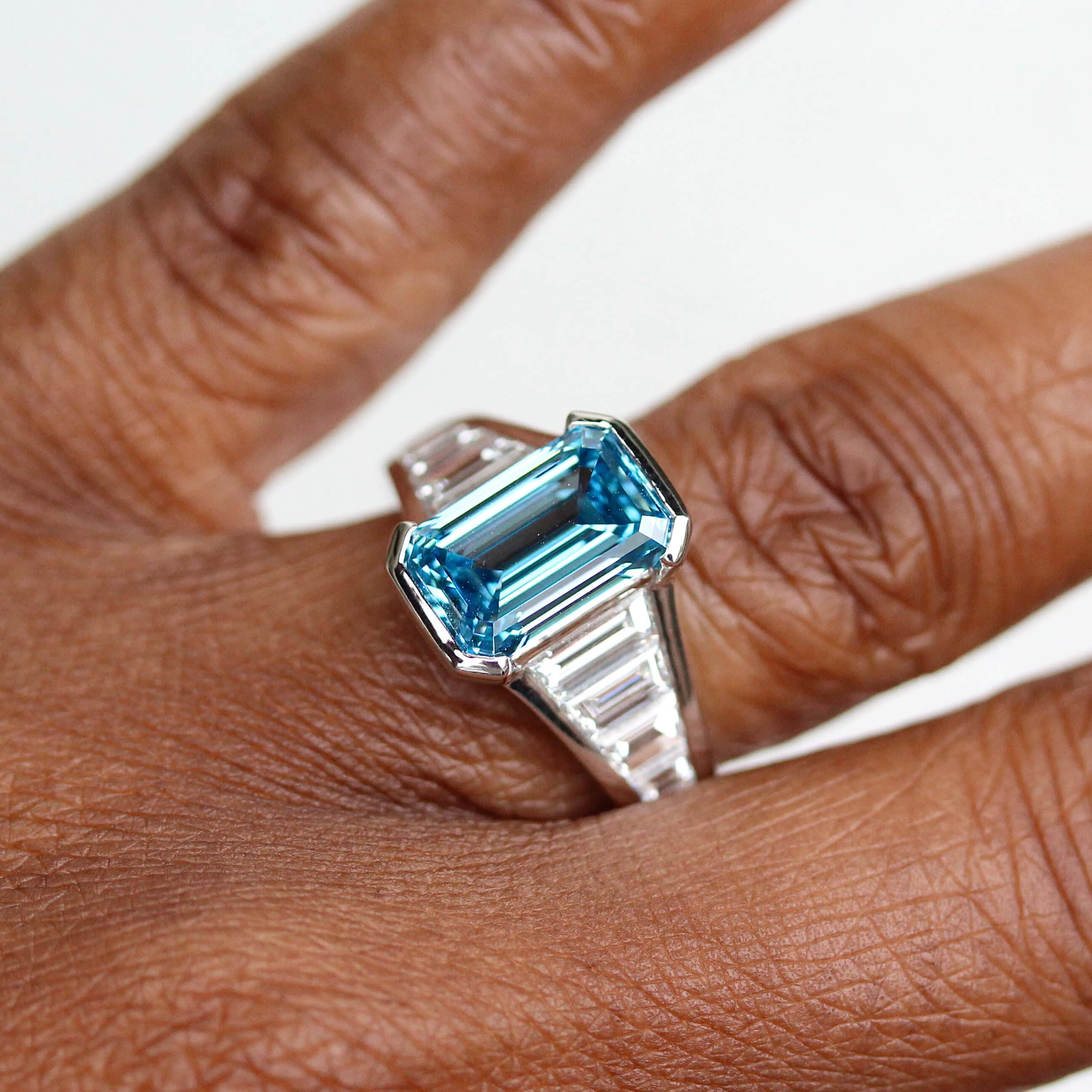 The Daphne Ring in Platinum with 3.11ct Blue Lab-Grown Diamond - Image 9