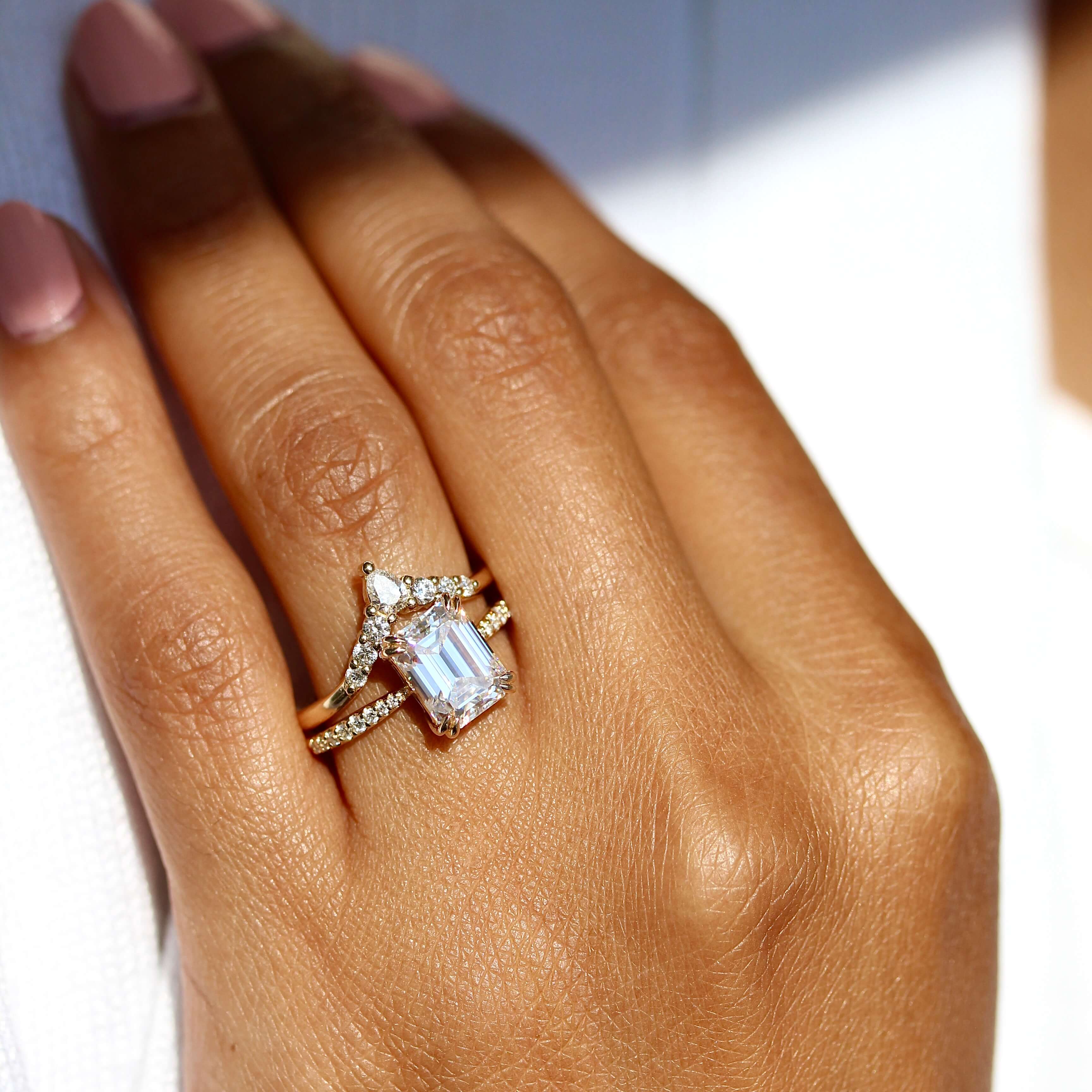 The Grace Ring (Emerald) in Yellow Gold with 2.5ct Moissanite - Image 5