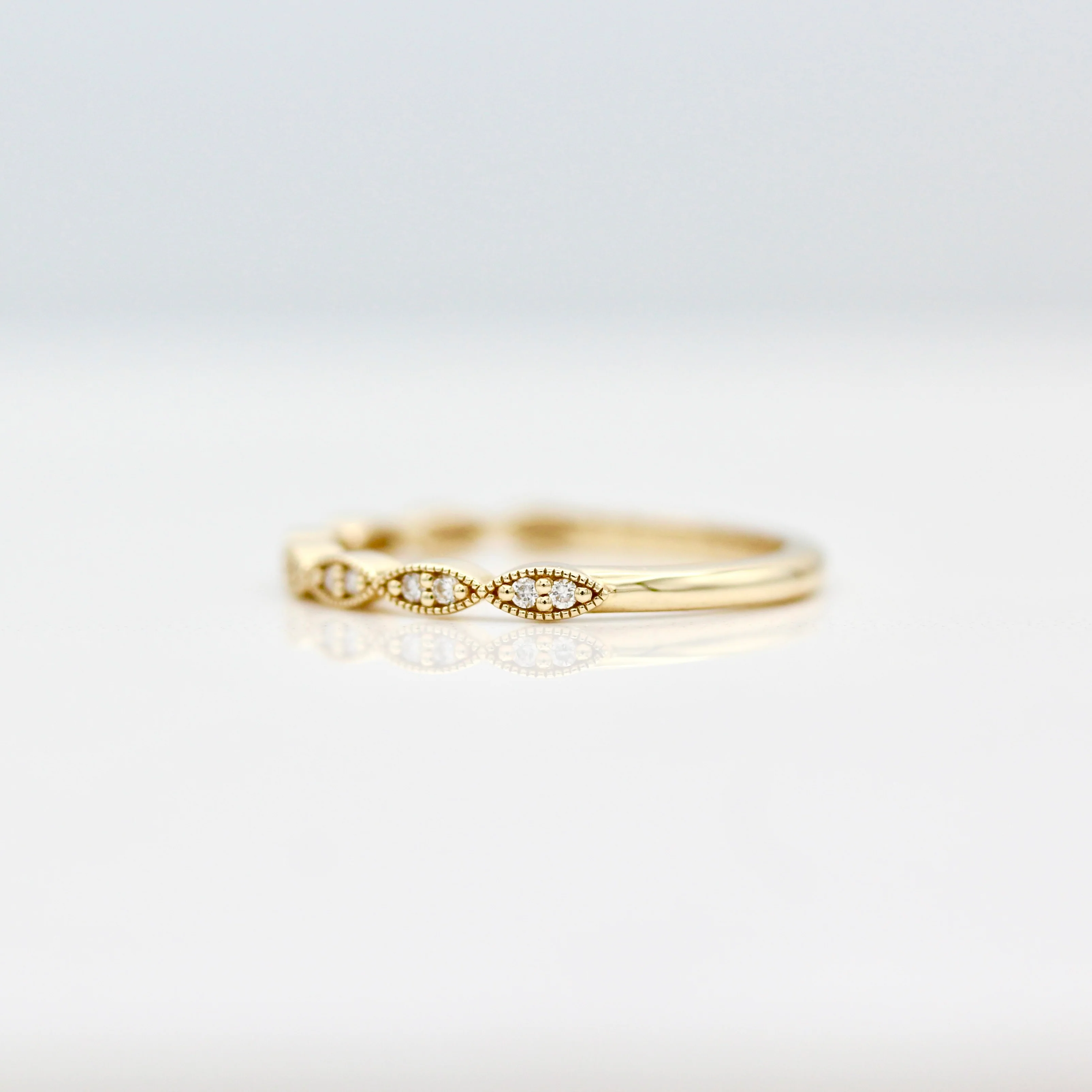 The Isla Wedding Band - Image 3