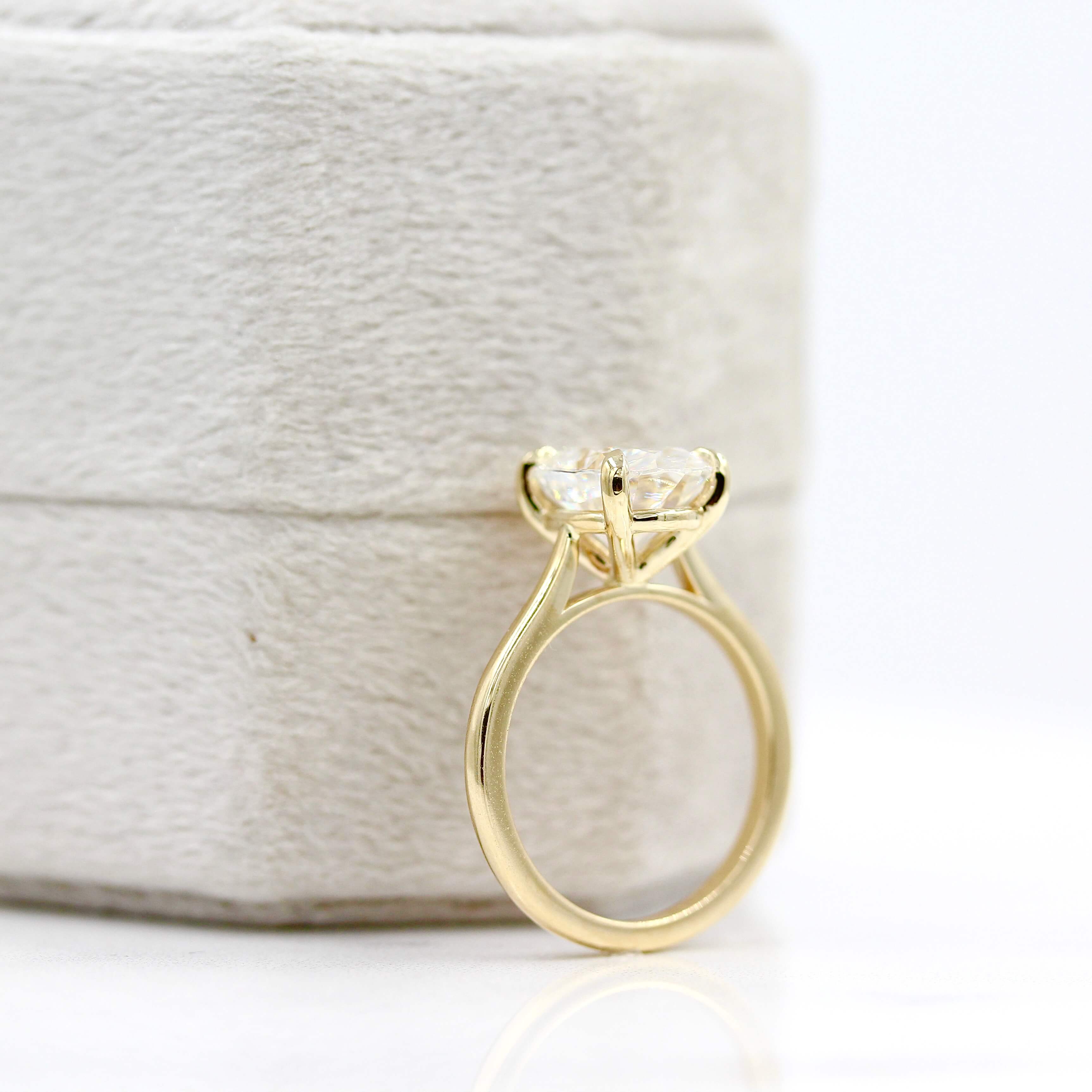 The Maya Ring (Oval) in Yellow Gold with 2.8ct Moissanite - Image 4