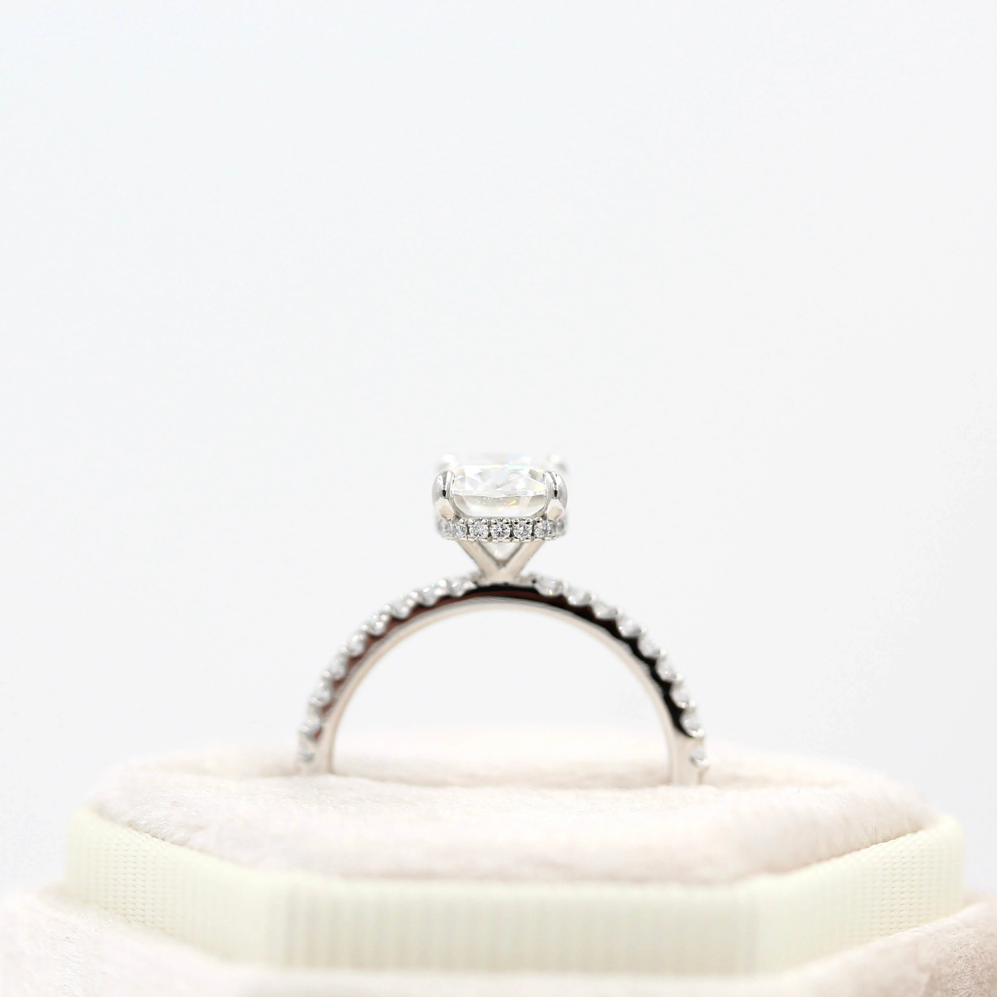 The Paris Hidden Halo Ring in Platinum with 2ct Moissanite - Image 4