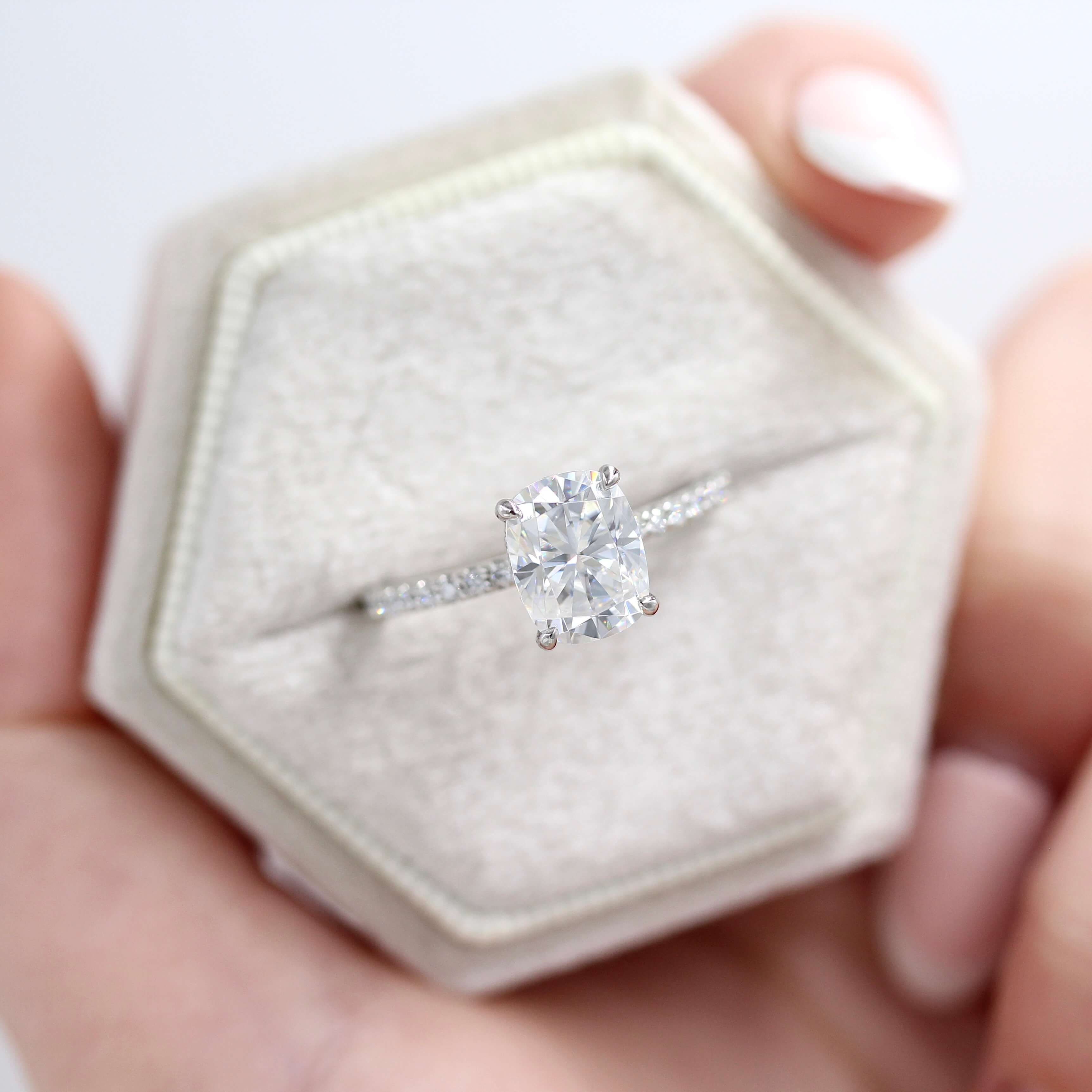 The Paris Hidden Halo Ring in Platinum with 2ct Moissanite - Image 7