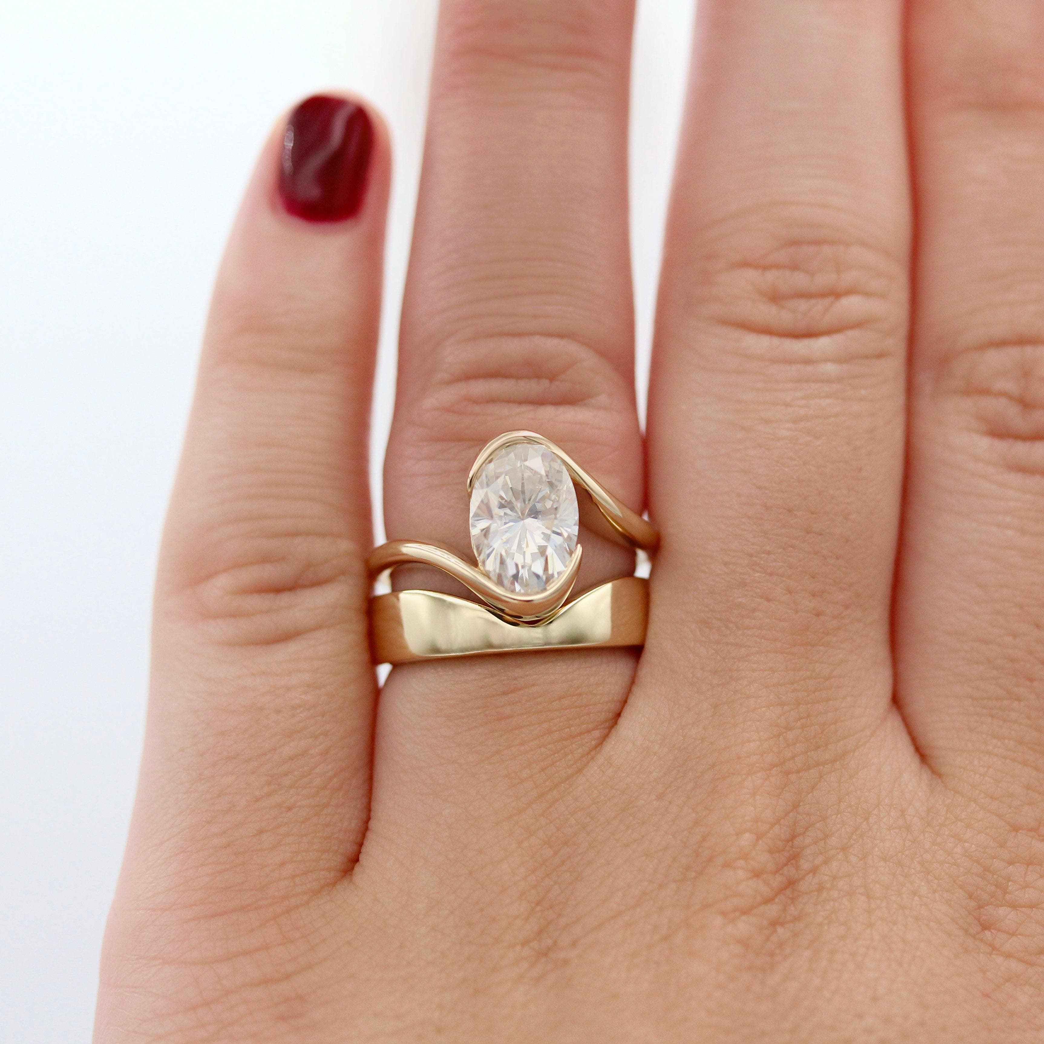The Sienna Engagement Ring (Oval) - Image 5