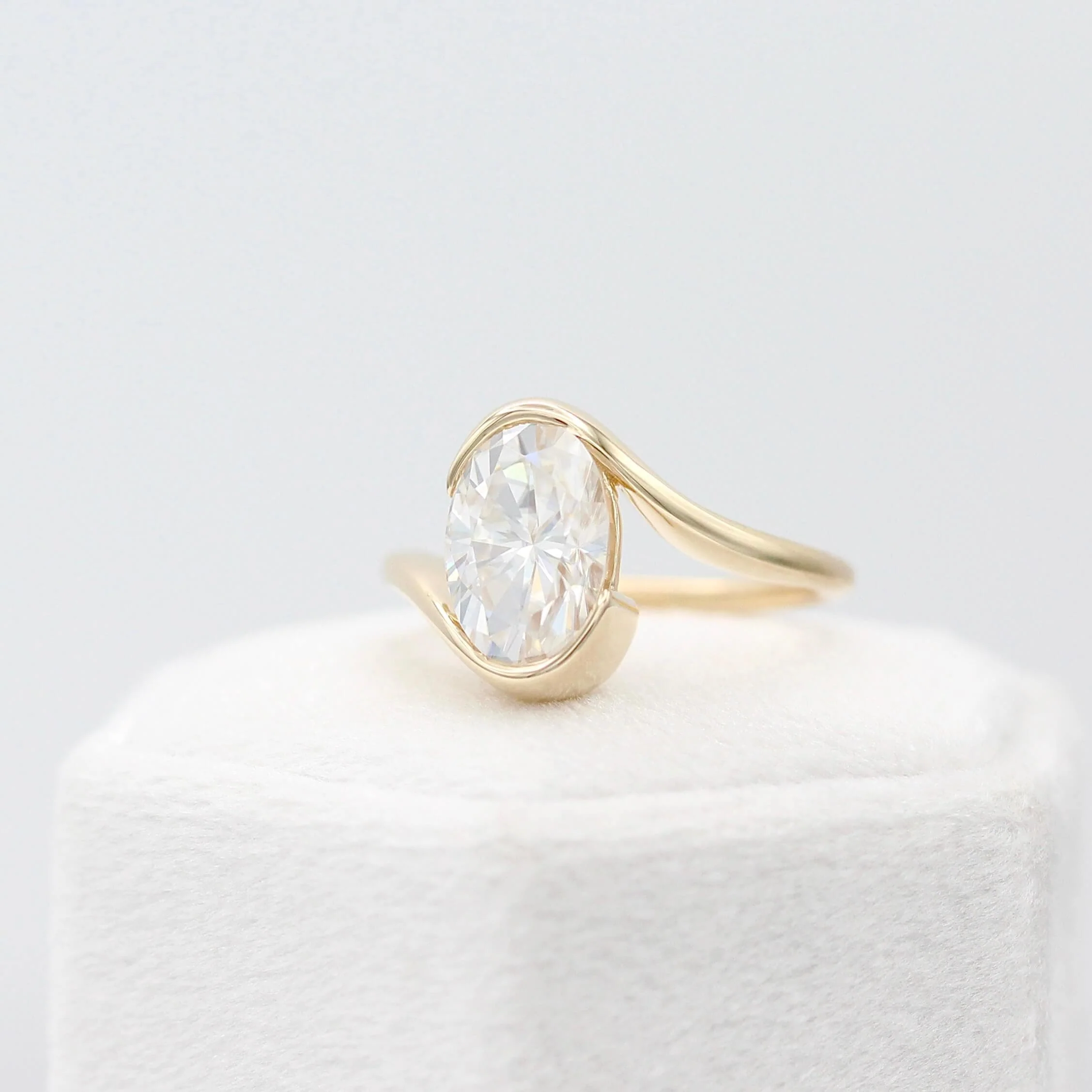 The Sienna Engagement Ring (Oval) - Image 9