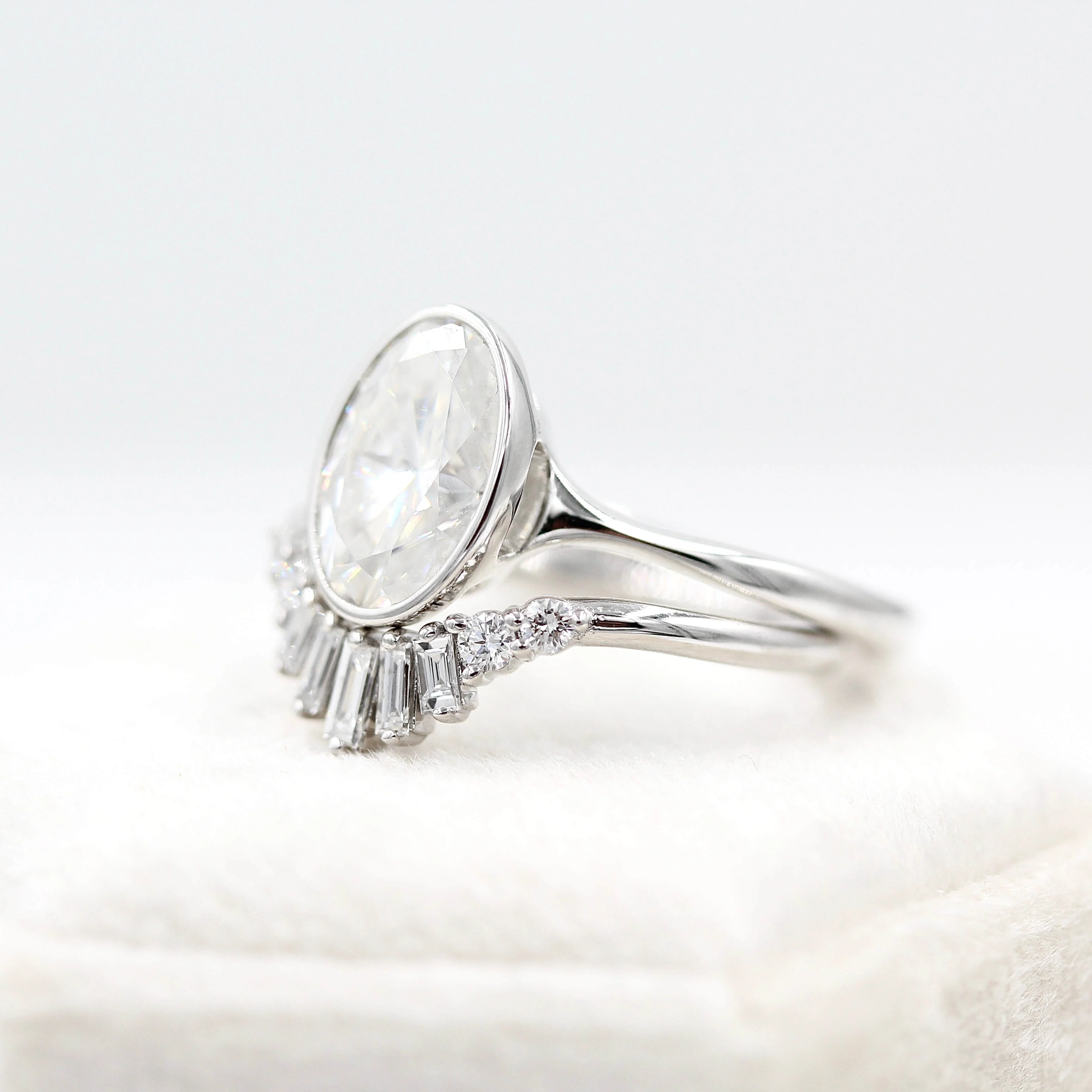 The Sunburst Wedding Band - Image 10