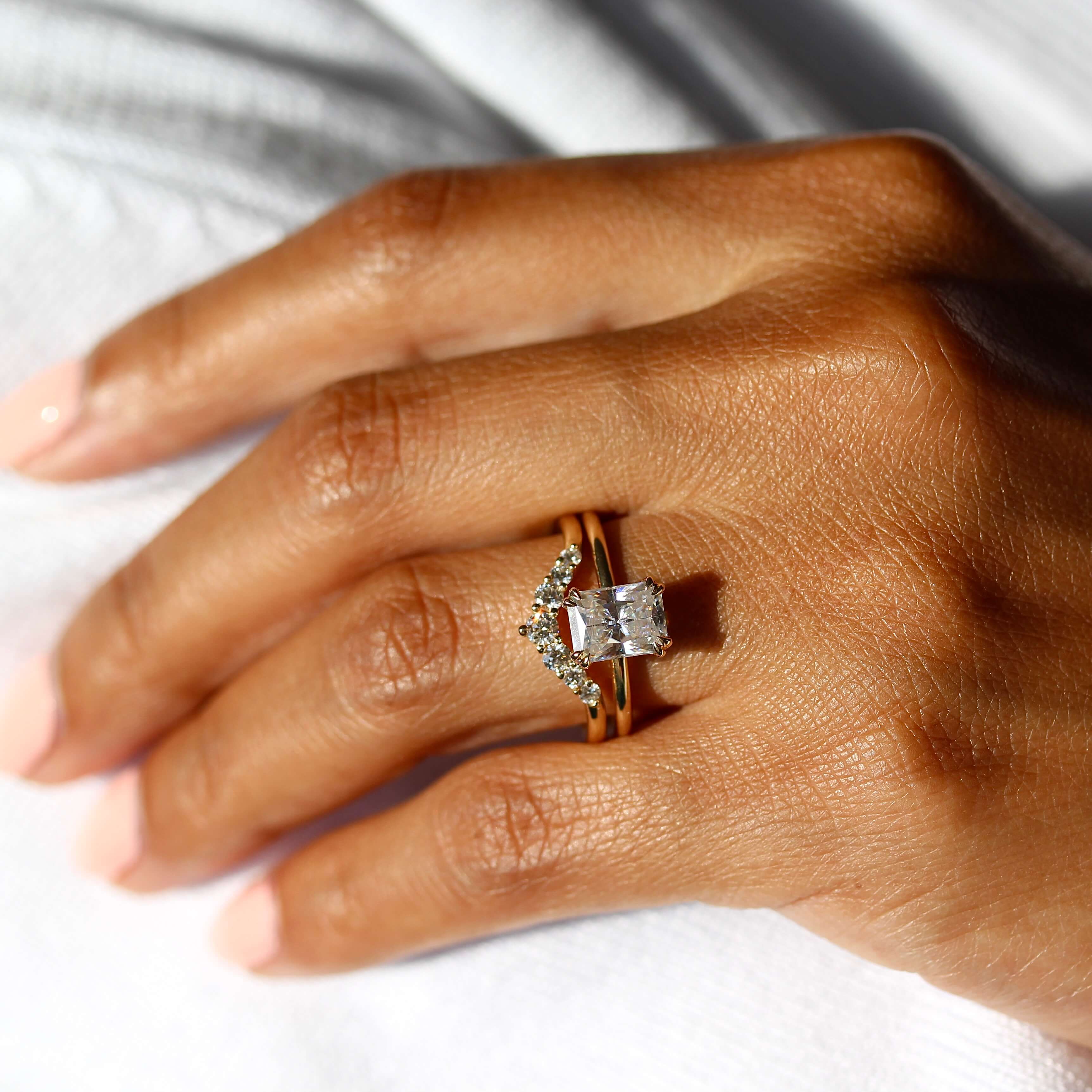 The Tiara Wedding Band in Yellow Gold - Image 7
