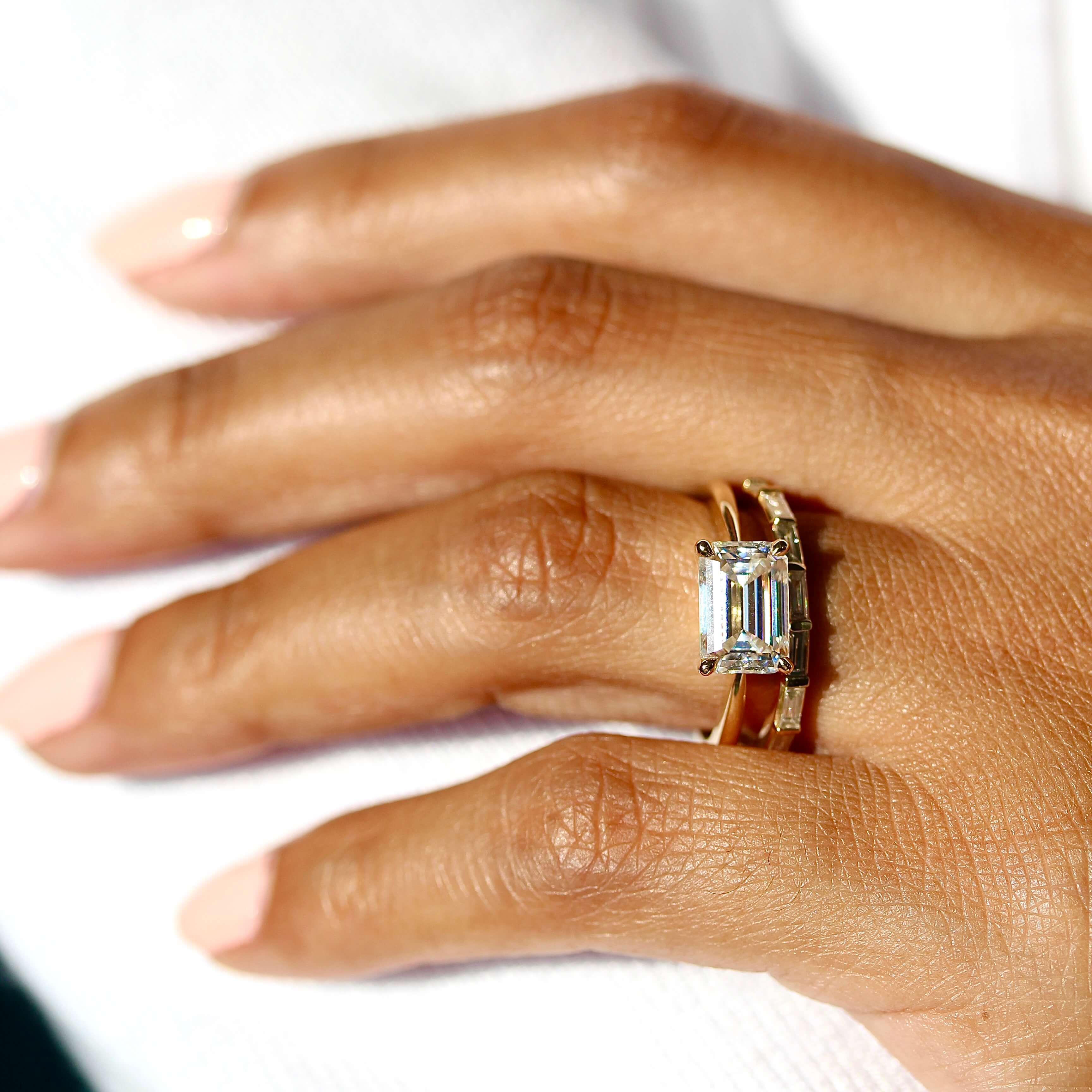 The Twyla Ring (Emerald) in Yellow Gold with 2.5ct Moissanite - Image 4