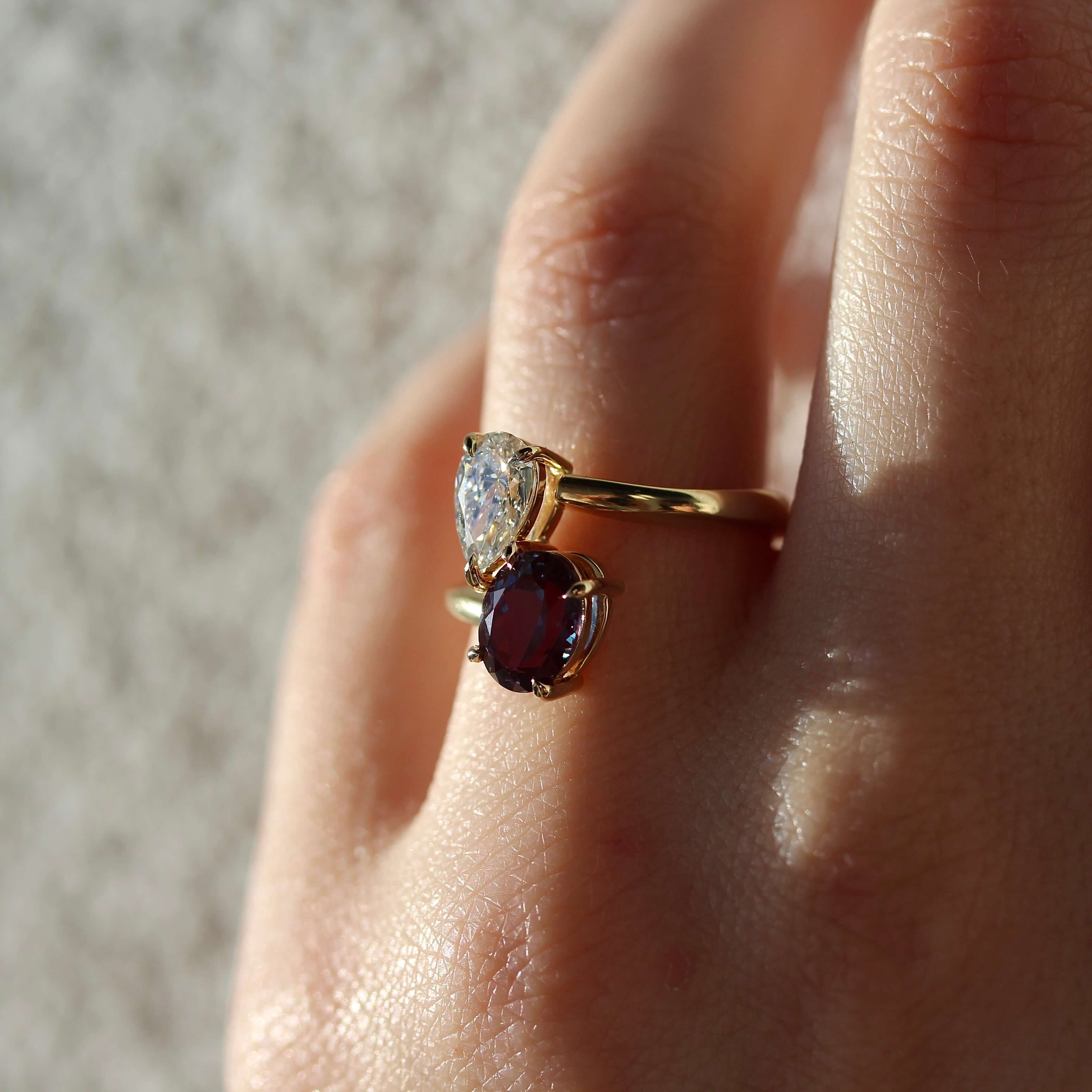 The Toi et Moi Alexandrite Bypass Ring - Image 12